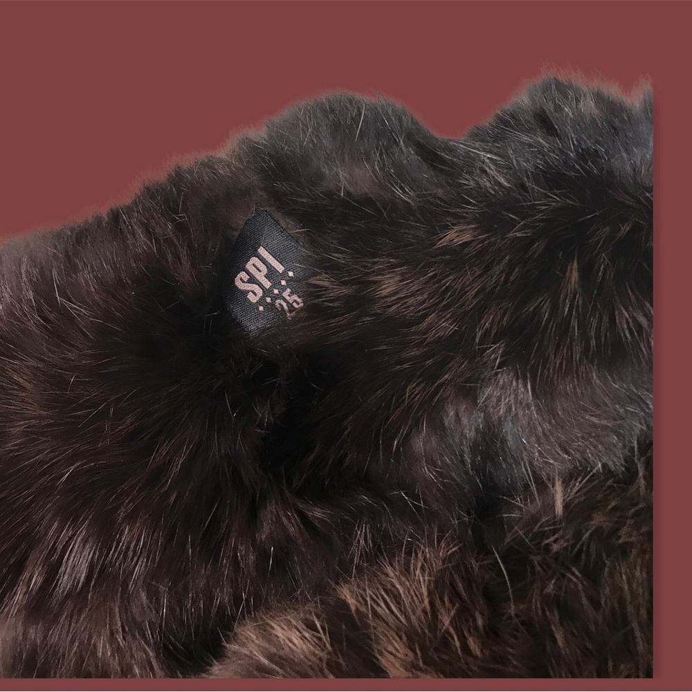Fur stole/collar. Luxurious soft rabbit fur. Gray and brown. - Picture 6 of 6